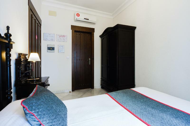 Hostal Ciudad Trigueros מראה חיצוני תמונה